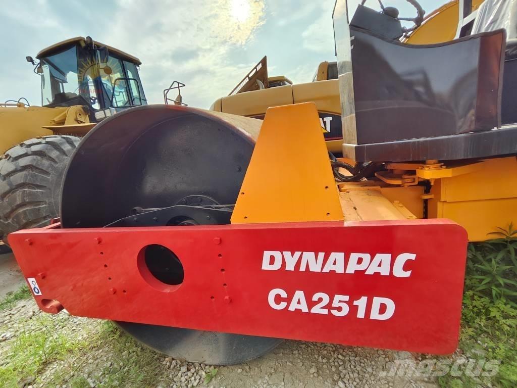 Dynapac CA 251 D Yksivalssijyrät