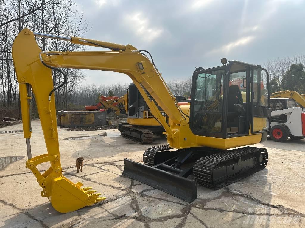 Komatsu PC56 Telakaivukoneet