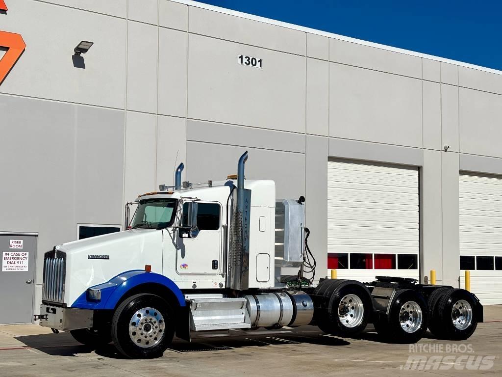 Kenworth T 800 Vetopöytäautot