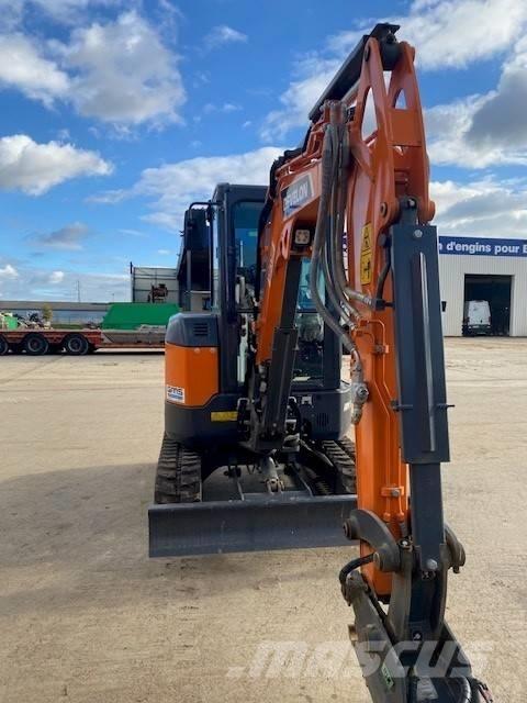 Develon DX 27 Z-7 Minikaivukoneet < 7t