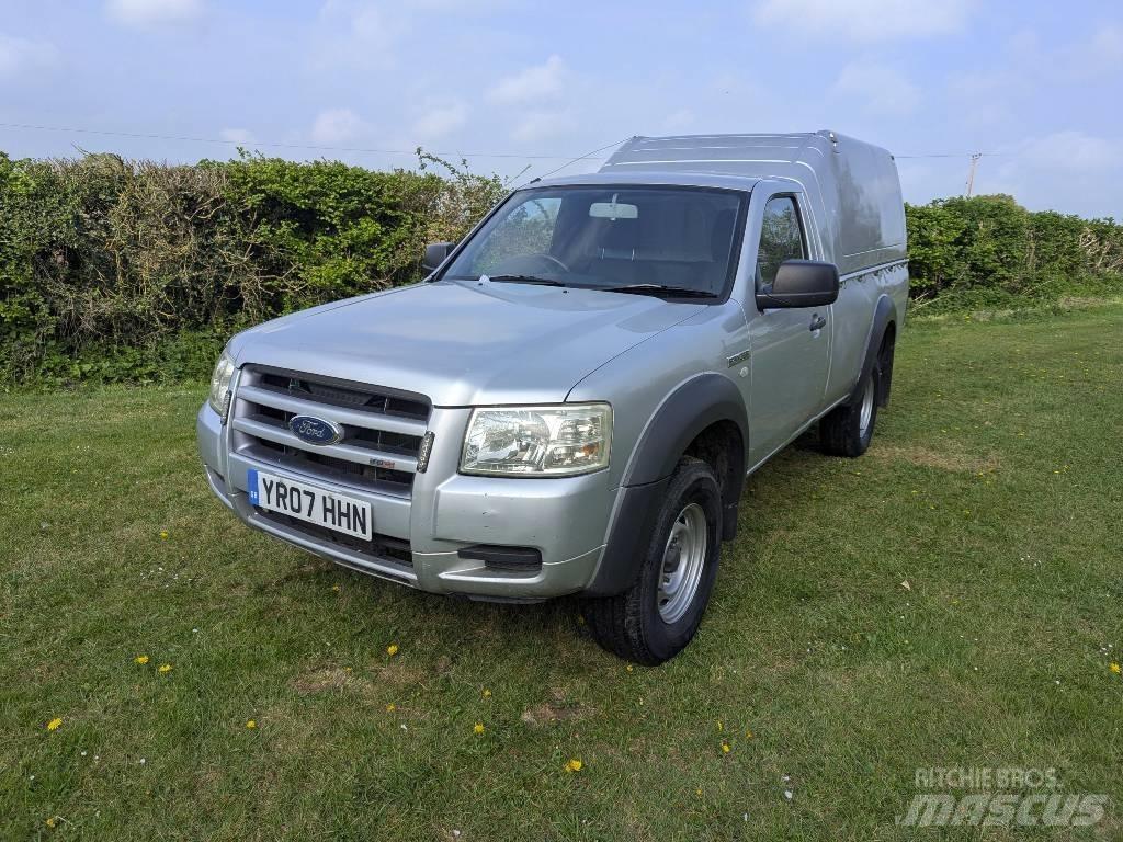 Ford Ranger Lava-autot