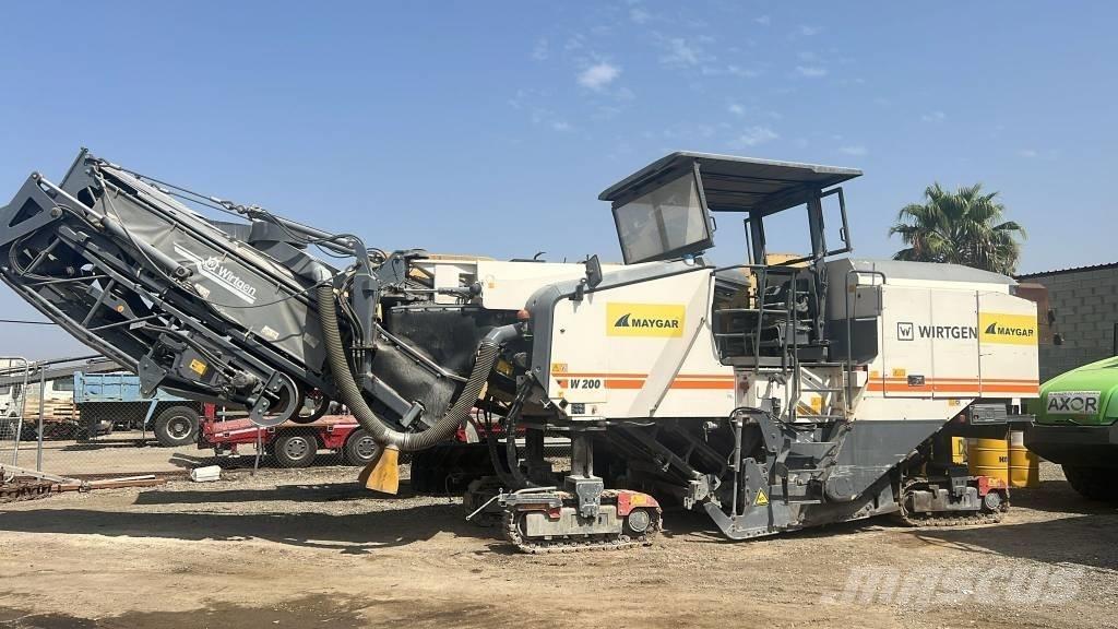 Wirtgen W 200 Asfalttileikkurit