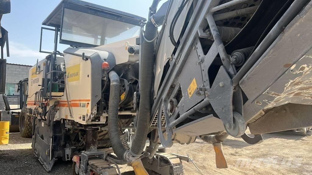 Wirtgen W 200 Asfalttileikkurit