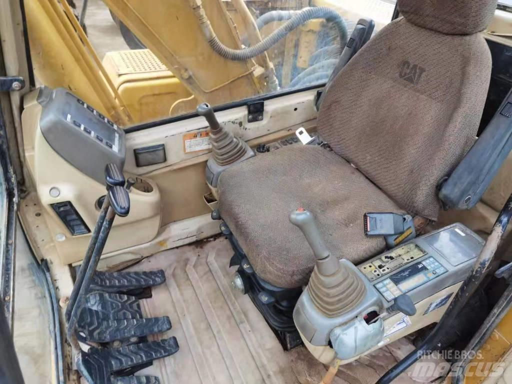 CAT 312 B Telakaivukoneet