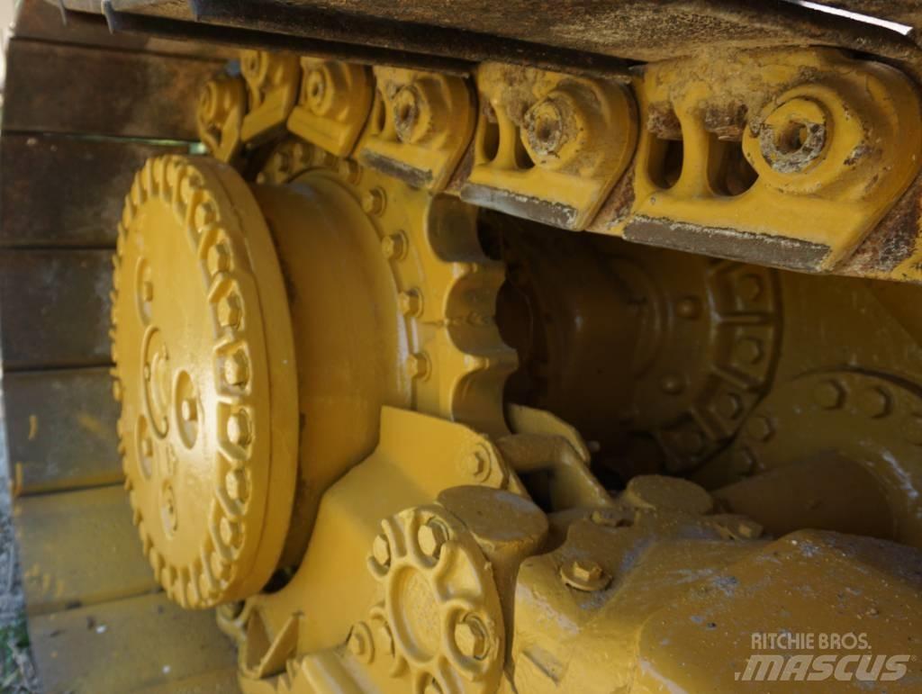 CAT D 6 K 2 LGP Telaketjupuskutraktorit