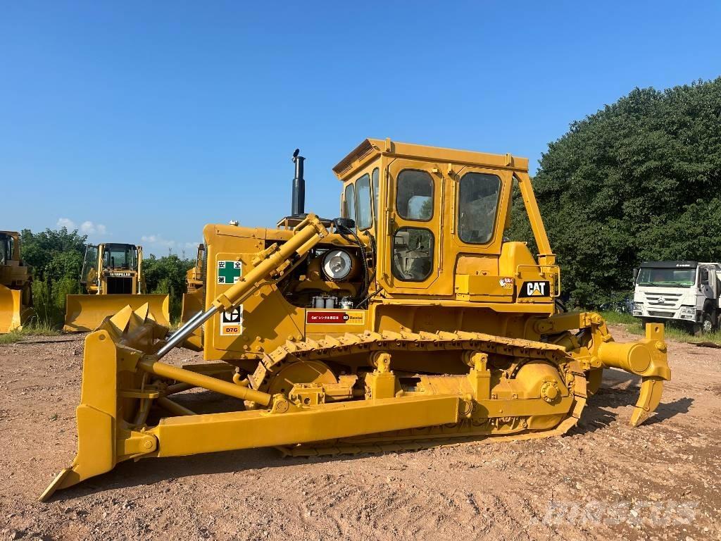 CAT D7G Telaketjupuskutraktorit