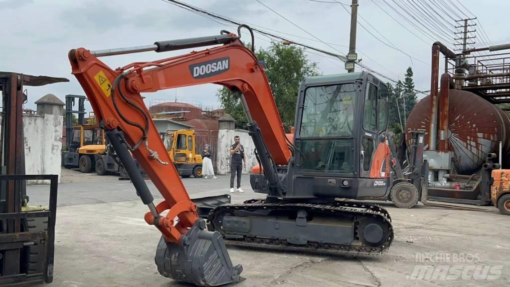 Doosan DX 55 Minikaivukoneet < 7t