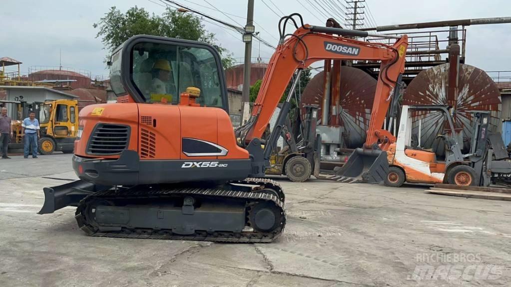 Doosan DX 55 Minikaivukoneet < 7t