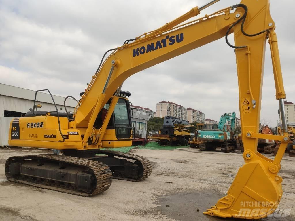 Komatsu PC 200-8 Midikaivukoneet 7t - 12t