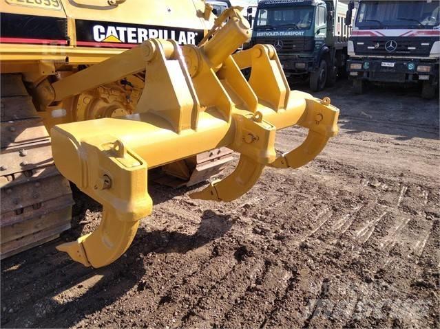 CAT D 6 M Telaketjupuskutraktorit
