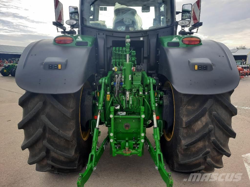 John Deere 6R230 Traktorit