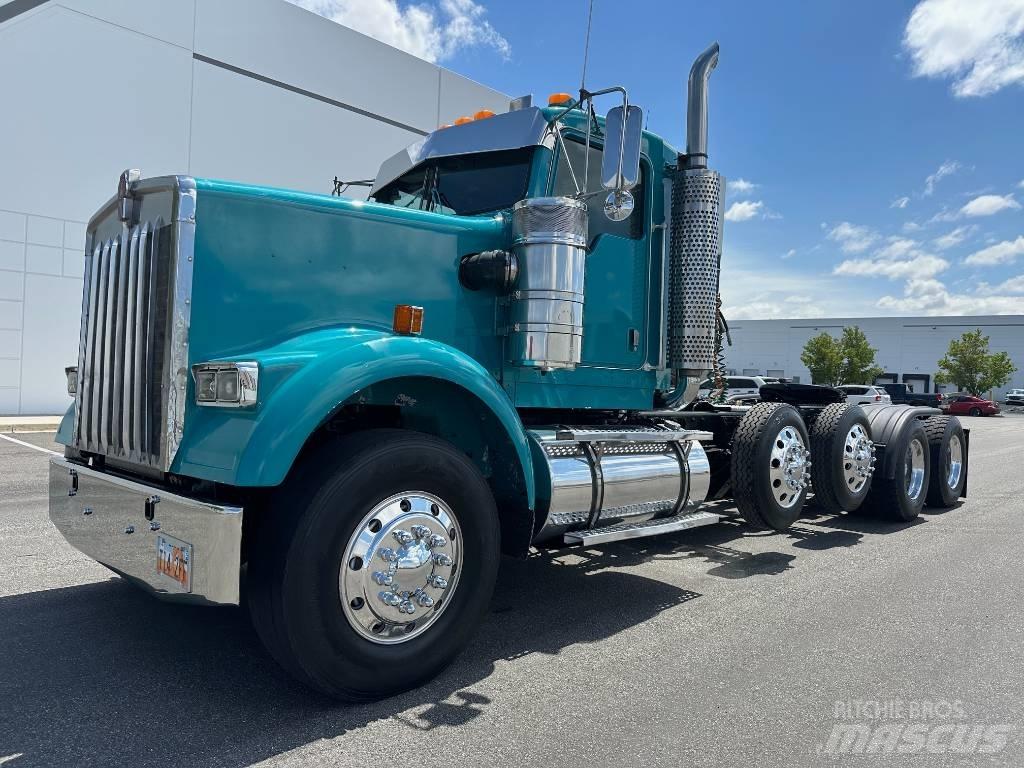 Kenworth W 900 Vetopöytäautot