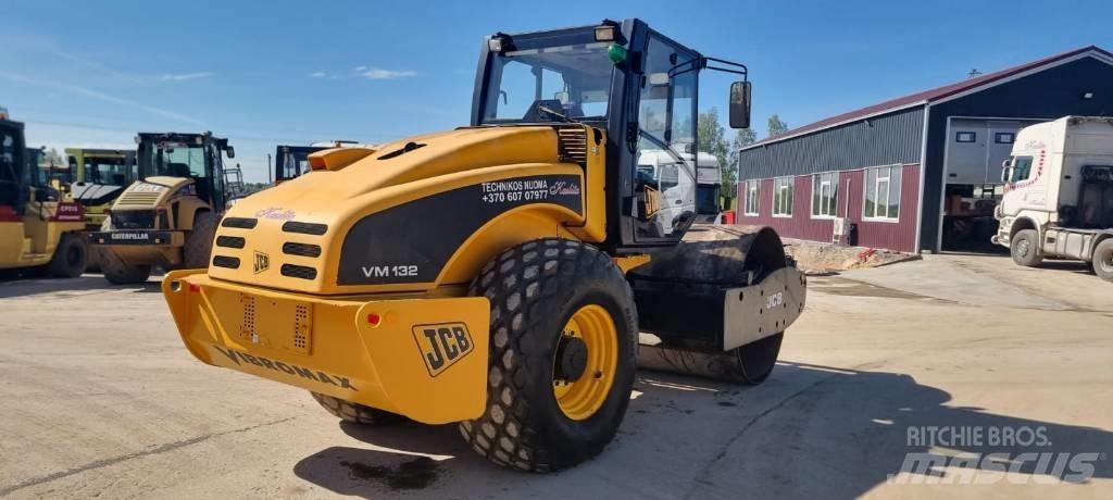 JCB VM 132 Tiivistyskoneet