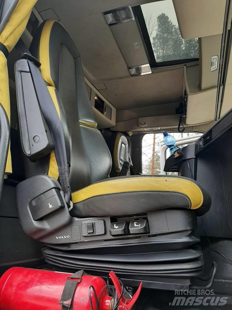 Volvo FH 16 Puuautot