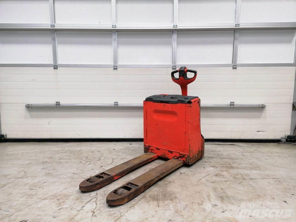 Linde T16 Lavansiirtotrukit