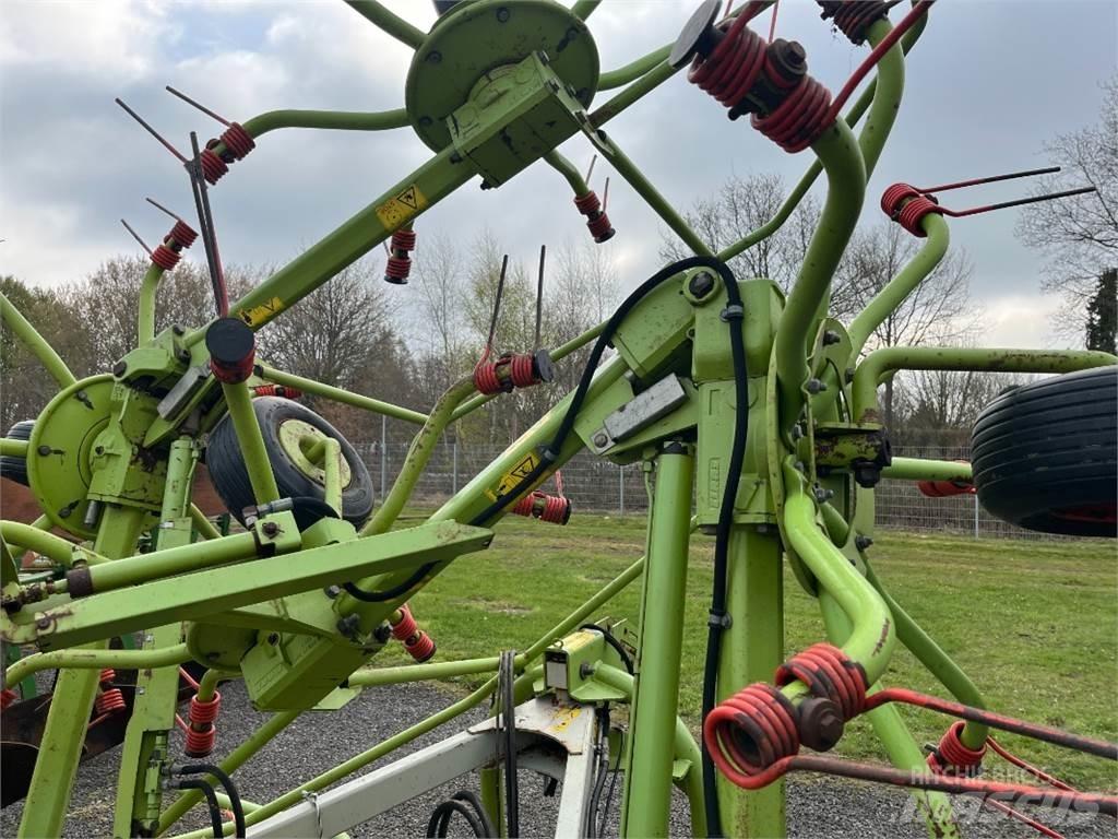 CLAAS VOLTO 770 Pöyhimet ja haravat