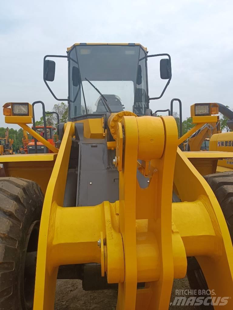 Komatsu WA 380 Pyöräkuormaajat