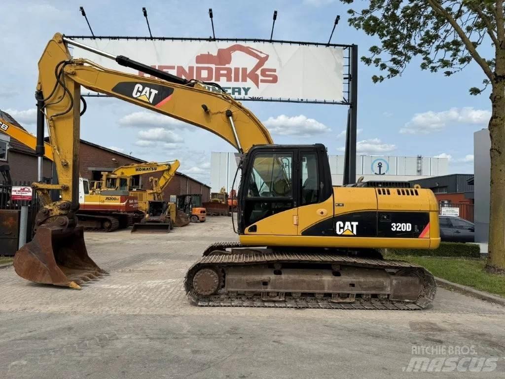 CAT 320DL Telakaivukoneet
