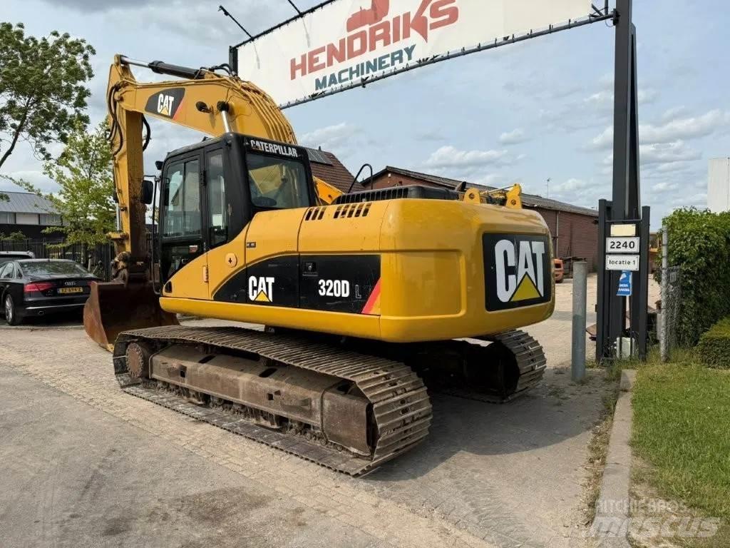 CAT 320DL Telakaivukoneet