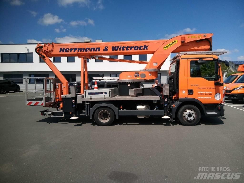 Palfinger P 300 KS Nostolava-autot