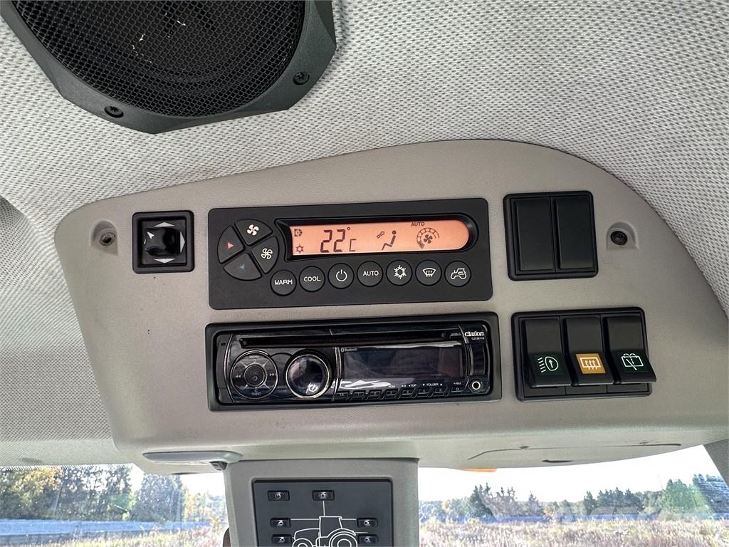 CLAAS Axion 840 Traktorit