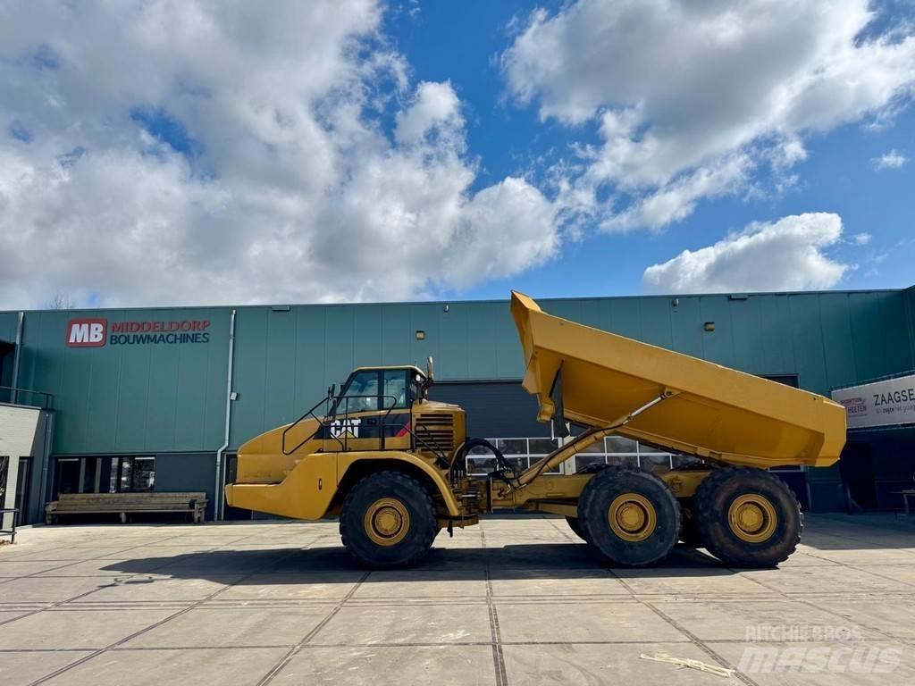 CAT 735 Minidumpperit