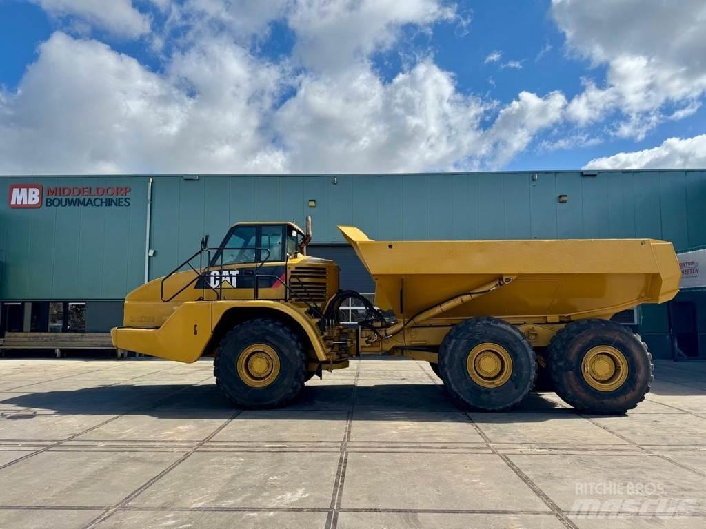 CAT 735 Minidumpperit