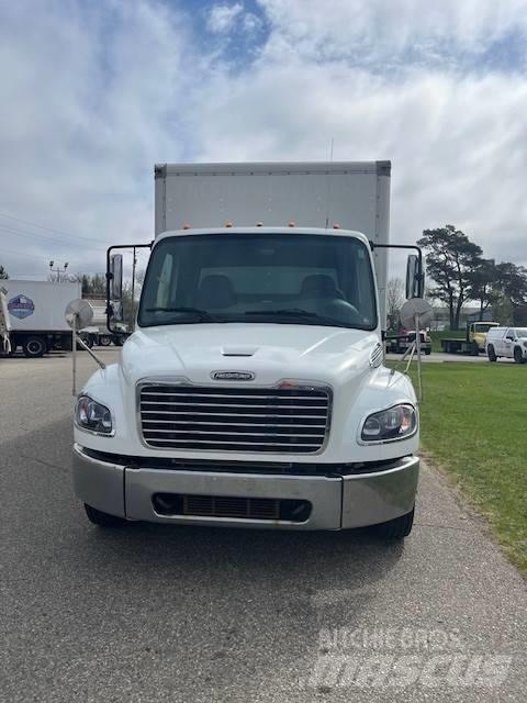 Freightliner M2106 Umpikorikuorma-autot