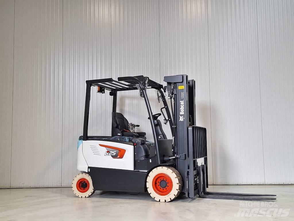 Bobcat B25X-7 PLUS Sähkötrukit