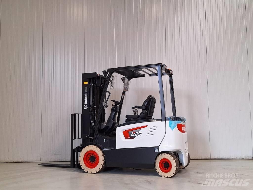 Bobcat B25X-7 PLUS Sähkötrukit