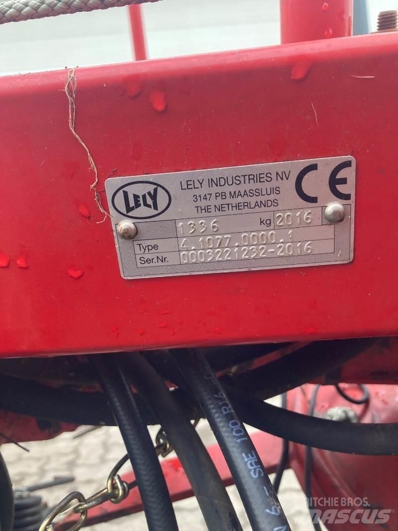 Lely Lotus Stabilo Pöyhimet ja haravat