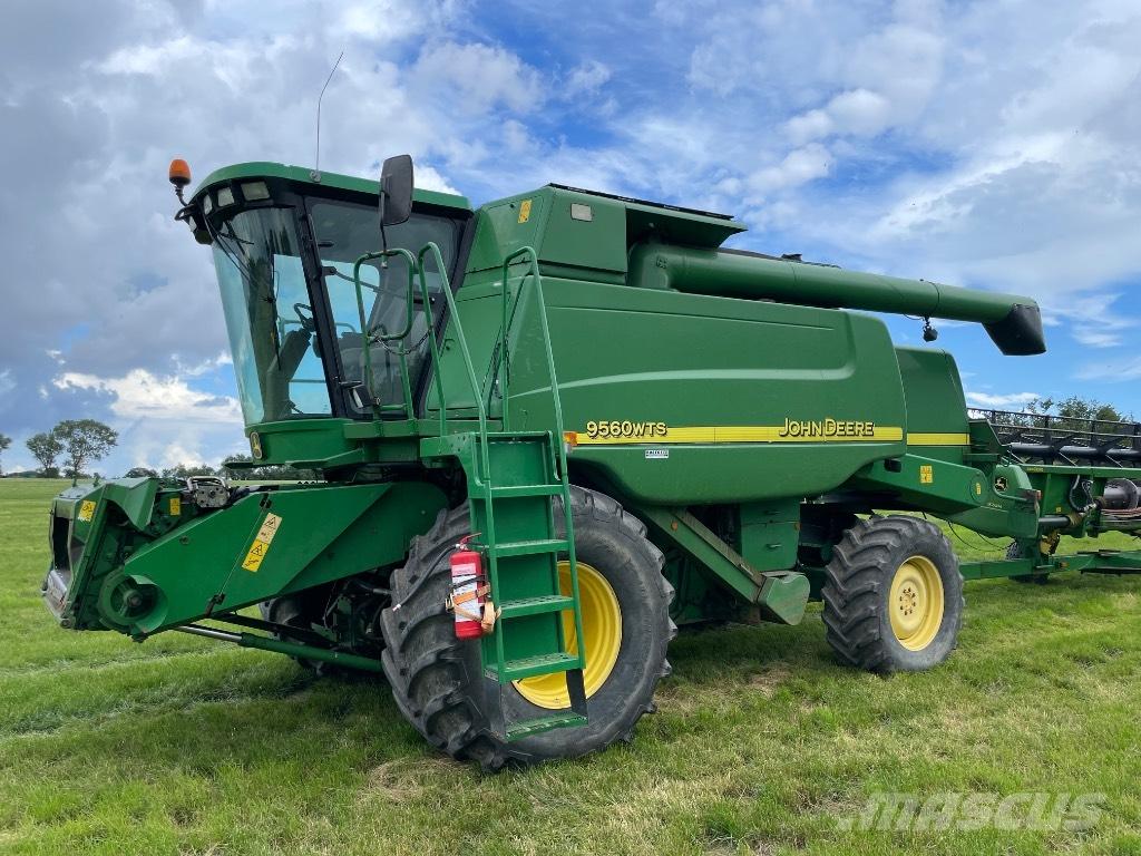 John Deere 9560 WTS Leikkuupuimurit