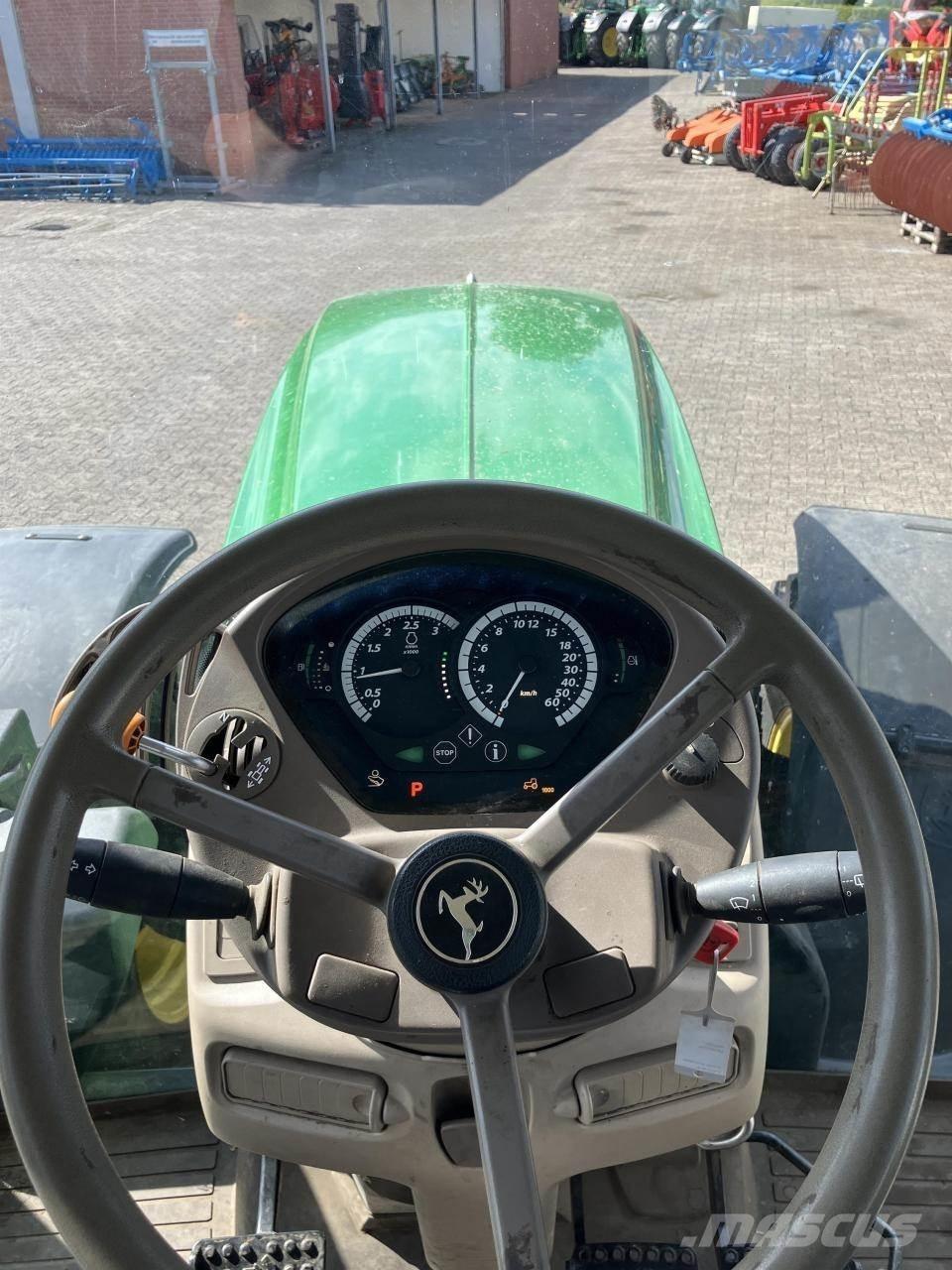 John Deere 6215R Traktorit