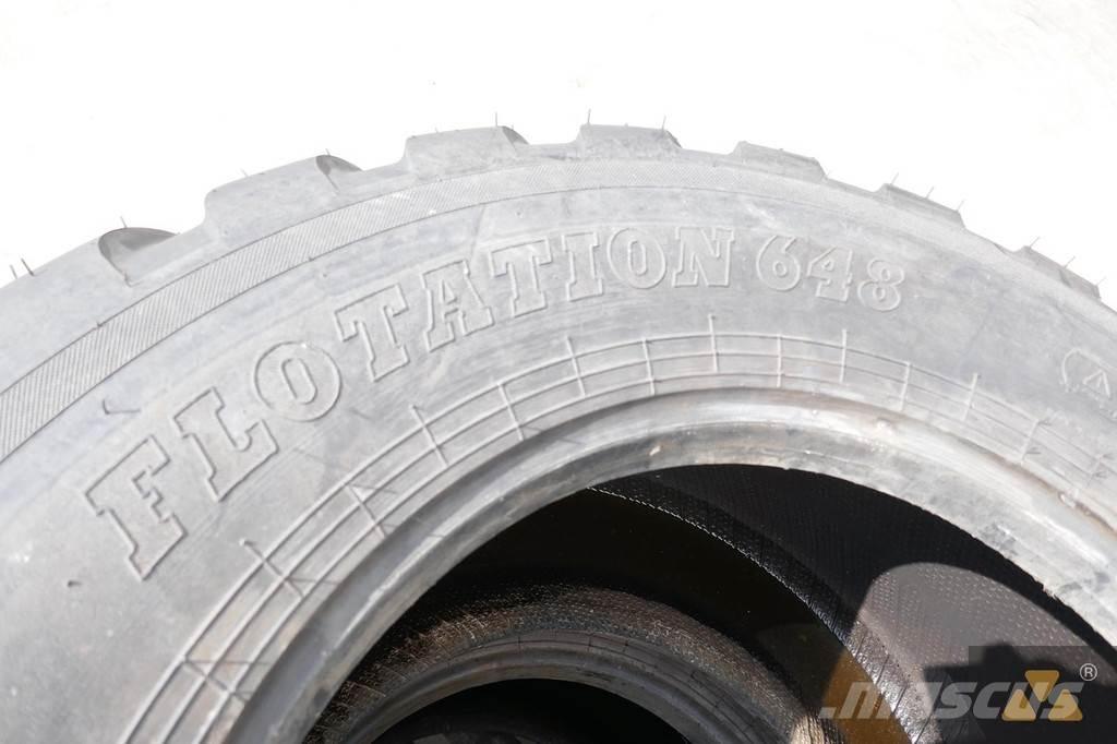 BKT 550/45-22.5 Renkaat ja vanteet