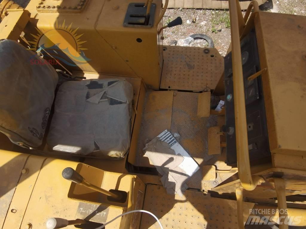 CAT D 3 C Telaketjupuskutraktorit