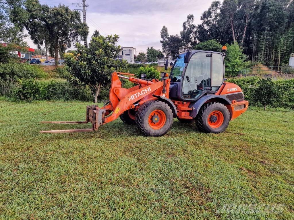 Hitachi ZW 95 Pyöräkuormaajat