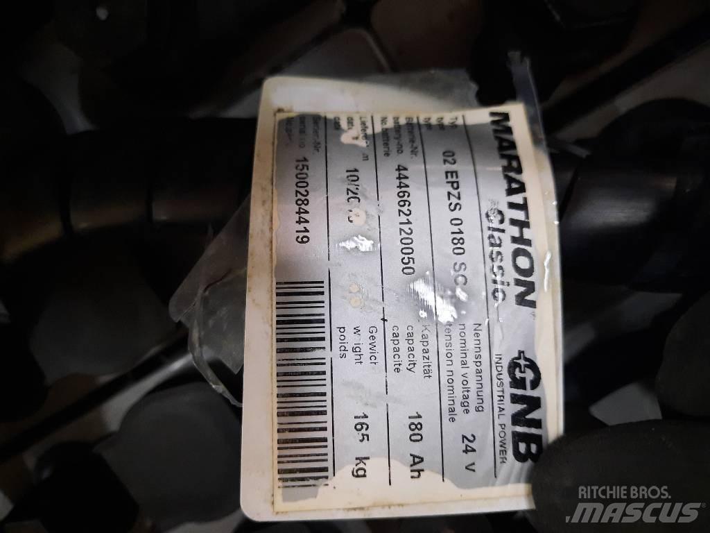 UniCarriers PLL180 Lavansiirtotrukit