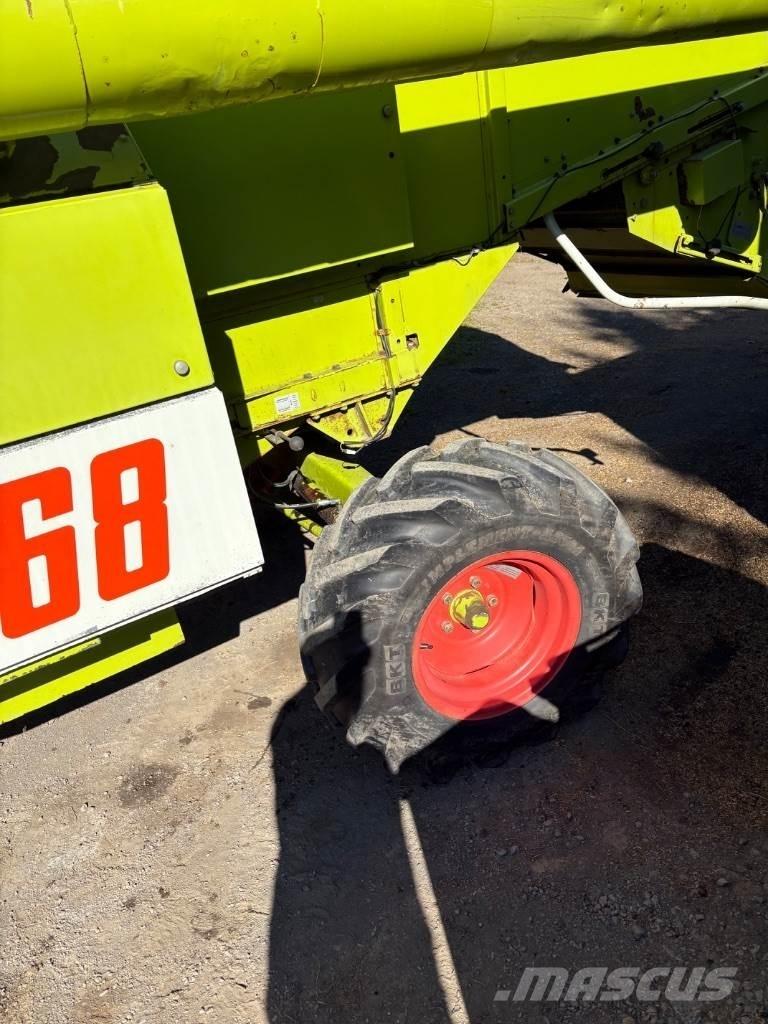 CLAAS Dominator 68 Leikkuupuimurit