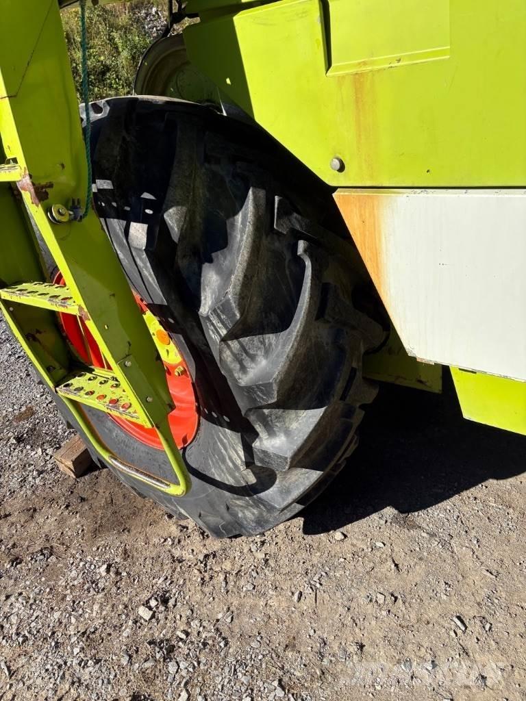 CLAAS Dominator 68 Leikkuupuimurit