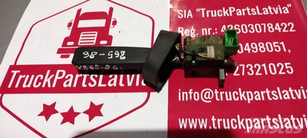 Volvo FH 12.  3944025 Ohjaamot ja sisustat