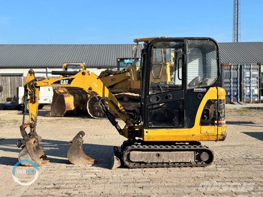 CAT 301.6C Minikaivukoneet < 7t
