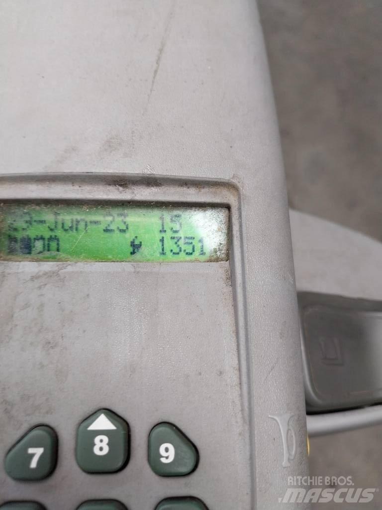 UniCarriers PLL 200 Lavansiirtotrukit