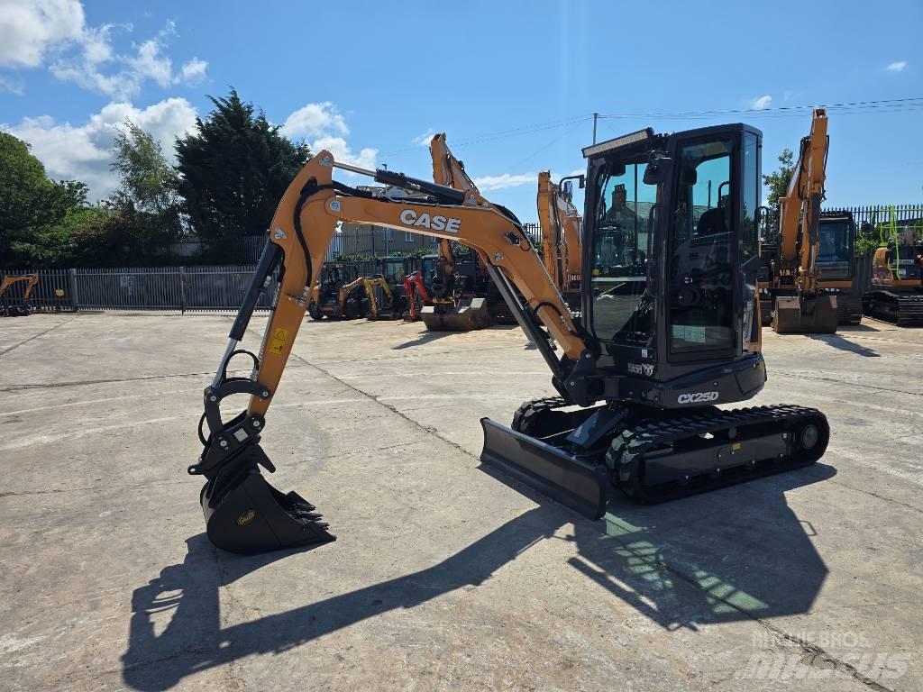 CASE CX25D Minikaivukoneet < 7t