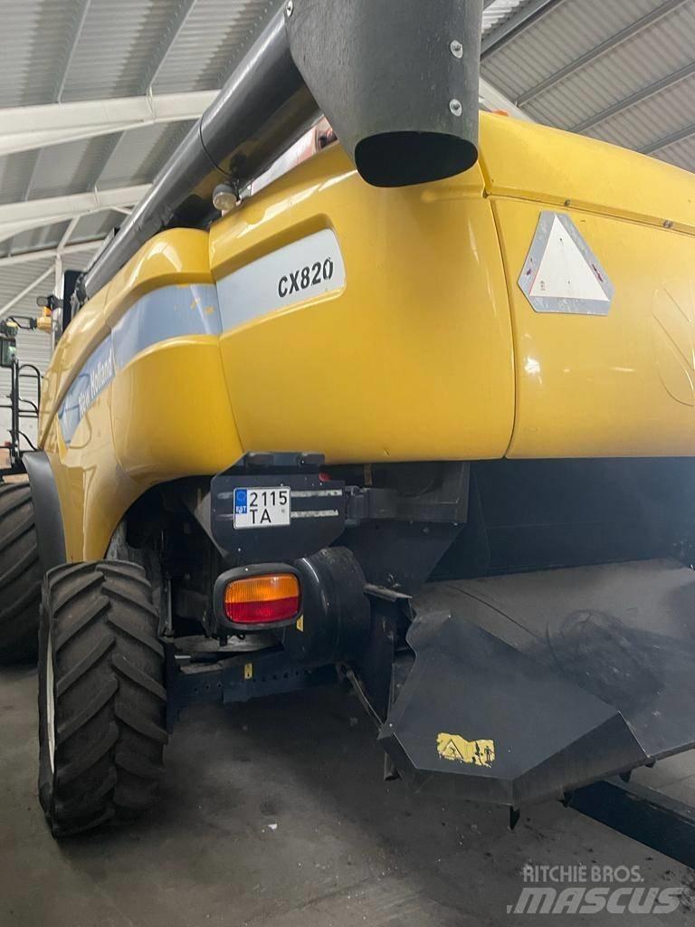 New Holland CX 820 Leikkuupuimurit