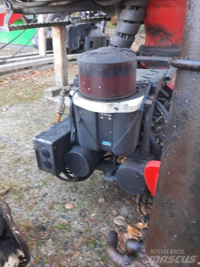 Epsilon Q150L97 Puutavaranosturit
