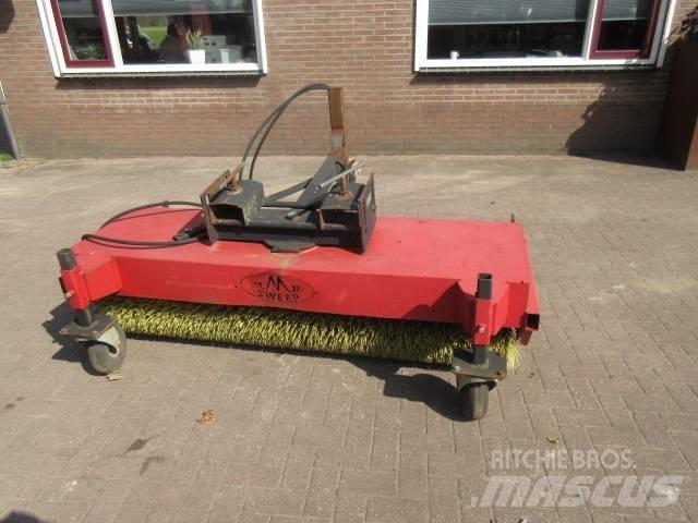 M SWEEP 200 Lakaisukoneet