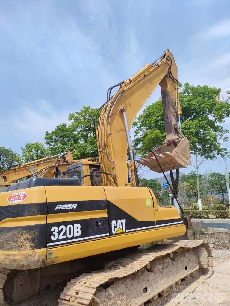 CAT 320 B Telakaivukoneet