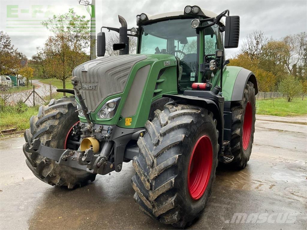 Fendt 828 Vario S4 Traktorit