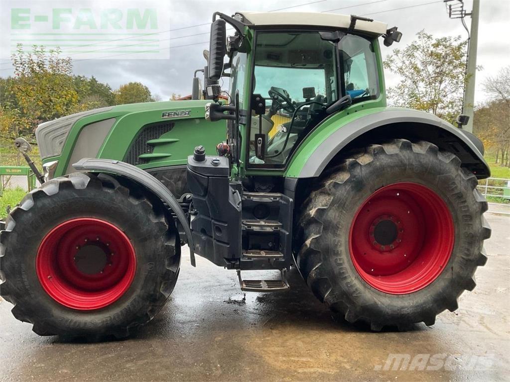 Fendt 828 Vario S4 Traktorit