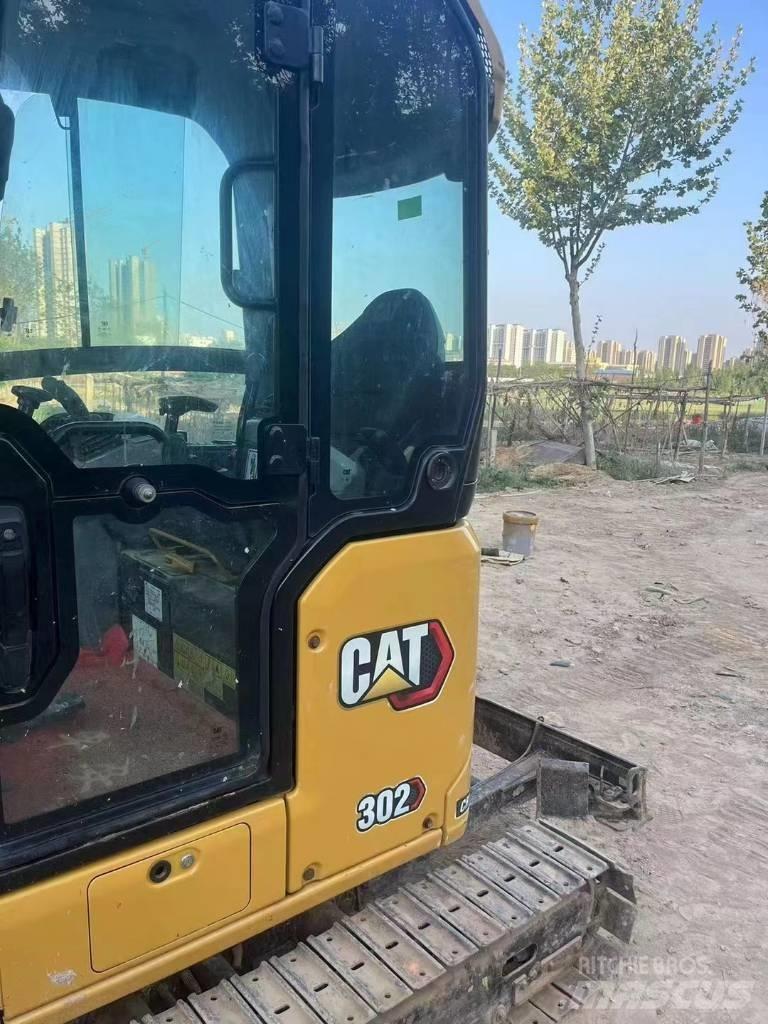 CAT 302 Minikaivukoneet < 7t